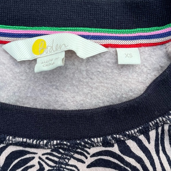 Boden The Sweatshirt Milkshake Pink and Navy Ripple Wave Fleece Pullover Size XS - Picture 4 of 7